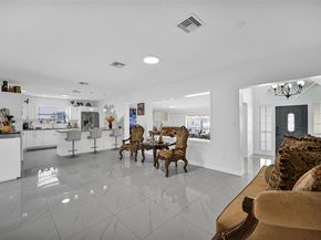 756 W 53rd St, Hialeah FL 33012