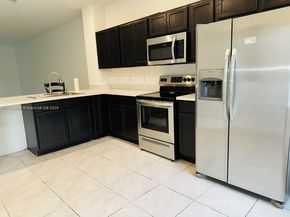 2944 NW 180th St, Miami Gardens FL 33056