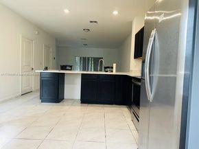 2944 NW 180th St, Miami Gardens FL 33056