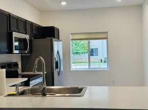 2944 NW 180th St, Miami Gardens FL 33056