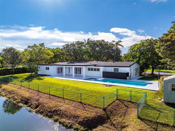 6951 SW 134th St, Pinecrest FL 33156