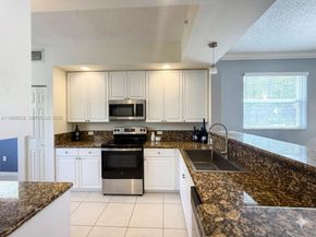 26 Royal Palm Way 201, Boca Raton FL 33432