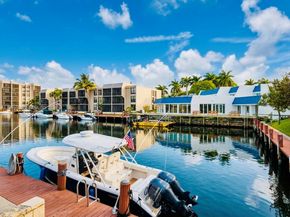 26 Royal Palm Way 201, Boca Raton FL 33432