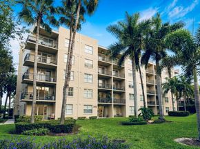 26 Royal Palm Way 201, Boca Raton FL 33432