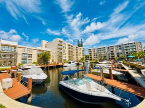26 Royal Palm Way 201, Boca Raton FL 33432