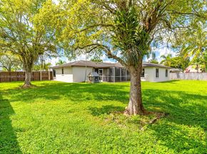 407 NW 18th St, Homestead FL 33030