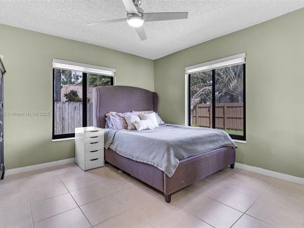 407 NW 18th St, Homestead FL 33030