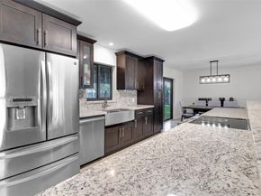 407 NW 18th St, Homestead FL 33030
