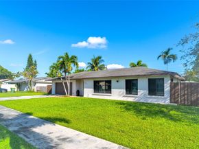 407 NW 18th St, Homestead FL 33030