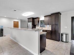 407 NW 18th St, Homestead FL 33030