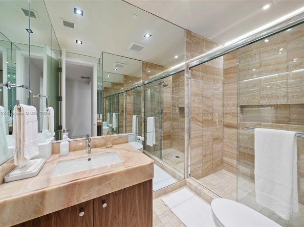 9701 Collins Ave 1903S, Bal Harbour FL 33154