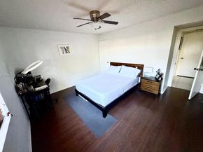 11216 SW 12th St 104, Pembroke Pines FL 33025