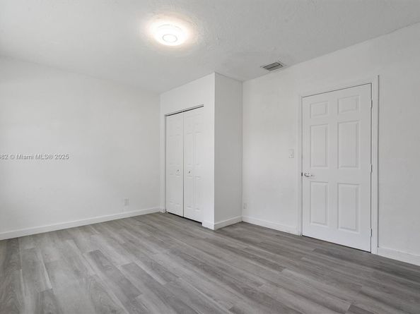 1169 NW 114th St, Miami FL 33168