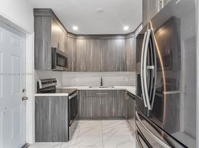 1169 NW 114th St, Miami FL 33168