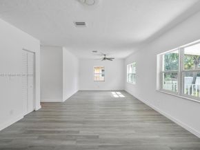 1169 NW 114th St, Miami FL 33168