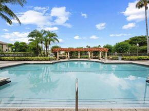 4195 N Haverhill Rd 307, West Palm Beach FL 33417