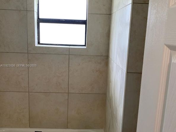 2416 NW 79th Ter, Miami FL 33147