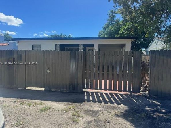 740 NW 42nd St, Miami FL 33127