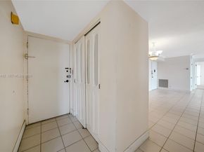 137 Golden Isles Dr 1214, Hallandale Beach FL 33009