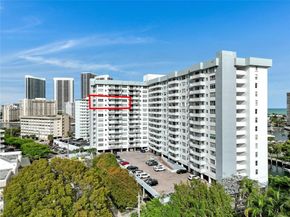 137 Golden Isles Dr 1214, Hallandale Beach FL 33009