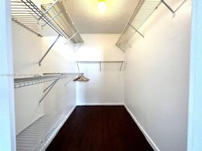 2841 NE 163rd St 1007, North Miami Beach FL 33160