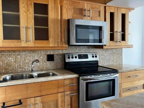 2841 NE 163rd St 1007, North Miami Beach FL 33160