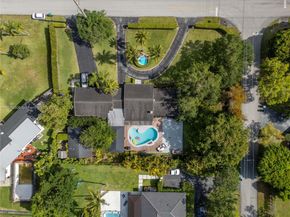 8500 SW 70th St, Miami FL 33143
