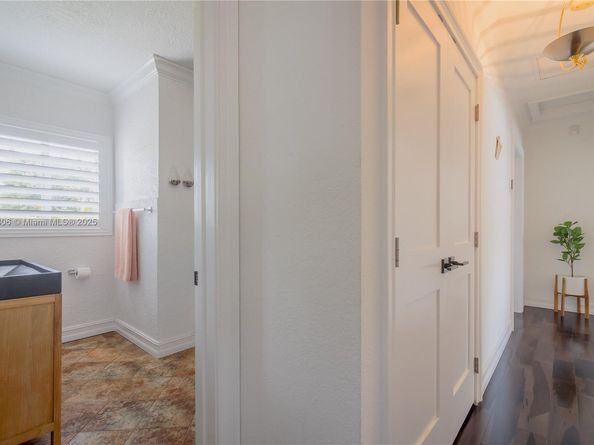 8500 SW 70th St, Miami FL 33143