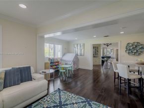 8500 SW 70th St, Miami FL 33143