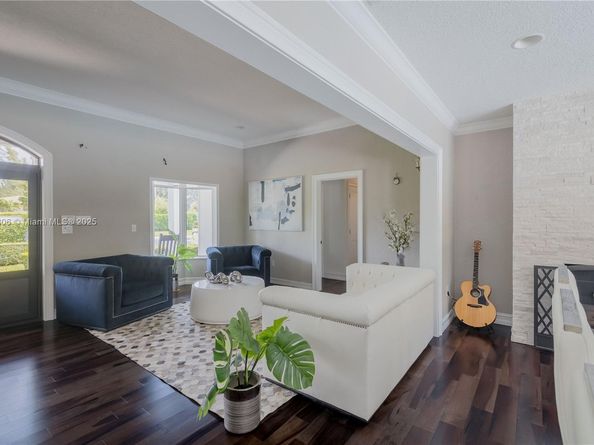 8500 SW 70th St, Miami FL 33143