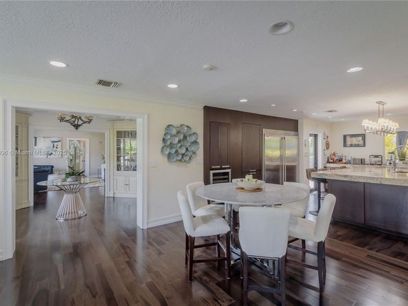 8500 SW 70th St, Miami FL 33143