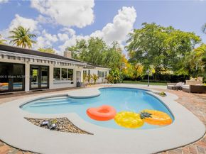8500 SW 70th St, Miami FL 33143