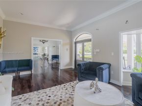 8500 SW 70th St, Miami FL 33143