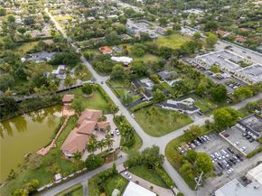 8500 SW 70th St, Miami FL 33143