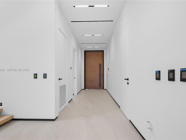 255 Capri Ave, Lauderdale By The Sea FL 33308