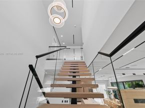 255 Capri Ave, Lauderdale By The Sea FL 33308