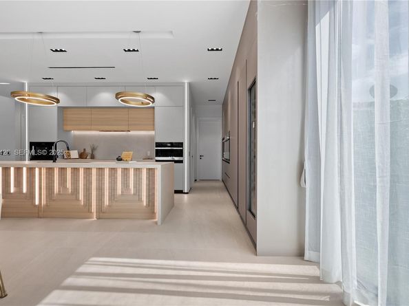 255 Capri Ave, Lauderdale By The Sea FL 33308