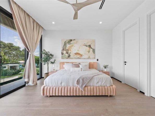 255 Capri Ave, Lauderdale By The Sea FL 33308