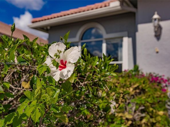 17208 Hampton Blvd, Boca Raton FL 33496