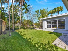 8230 SW 63rd Pl, Miami FL 33143