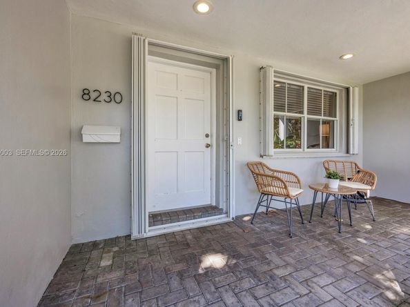 8230 SW 63rd Pl, Miami FL 33143
