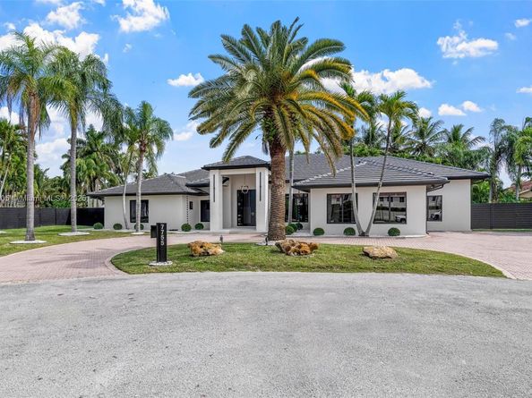 7755 SW 85th Ct, Miami FL 33143