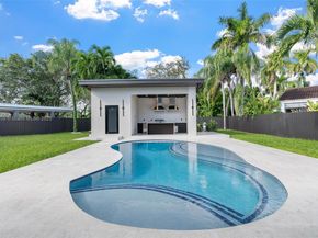 7755 SW 85th Ct, Miami FL 33143