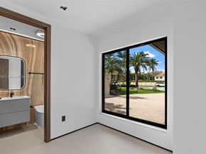 7755 SW 85th Ct, Miami FL 33143