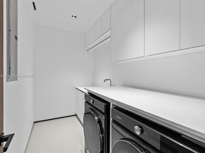 7755 SW 85th Ct, Miami FL 33143