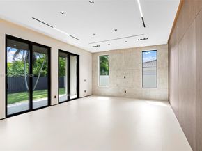 7755 SW 85th Ct, Miami FL 33143