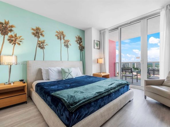 2602 E Hallandale Beach Blvd R2206, Hallandale Beach FL 33009