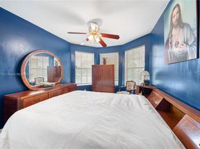 1443 SW 161st Ave, Pembroke Pines FL 33027