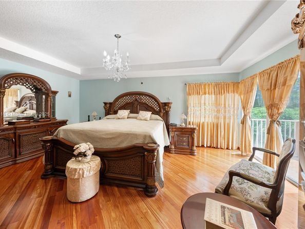 1443 SW 161st Ave, Pembroke Pines FL 33027