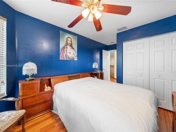 1443 SW 161st Ave, Pembroke Pines FL 33027